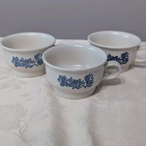 VTG Pfaltzgraff Yorktowne Blue Flat Coffee Soup Mug Set of 3 USA Castle Logo
